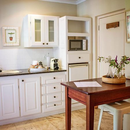 5 Seasons Guest House Стелленбос Екстер'єр фото