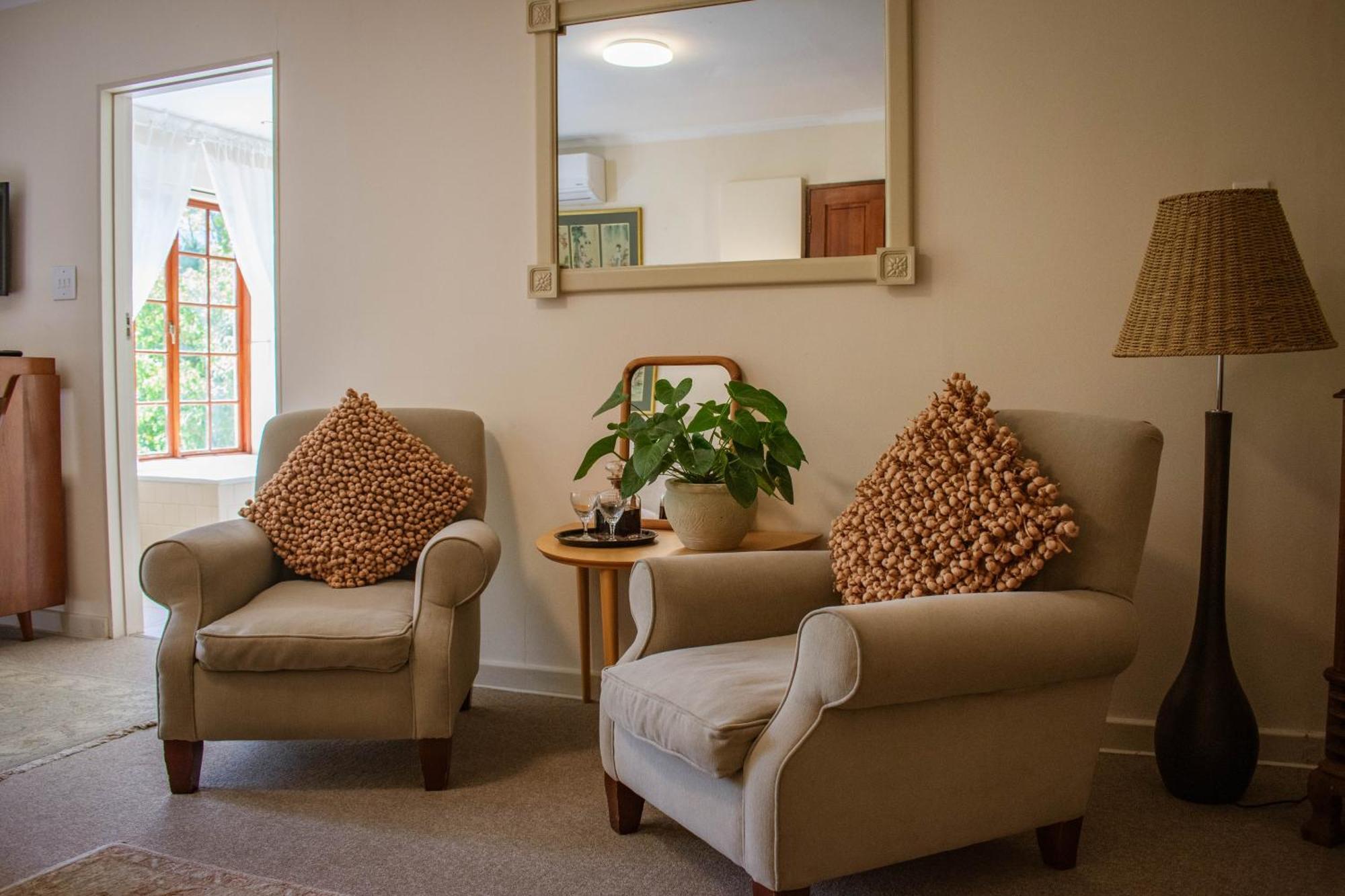 5 Seasons Guest House Стелленбос Екстер'єр фото