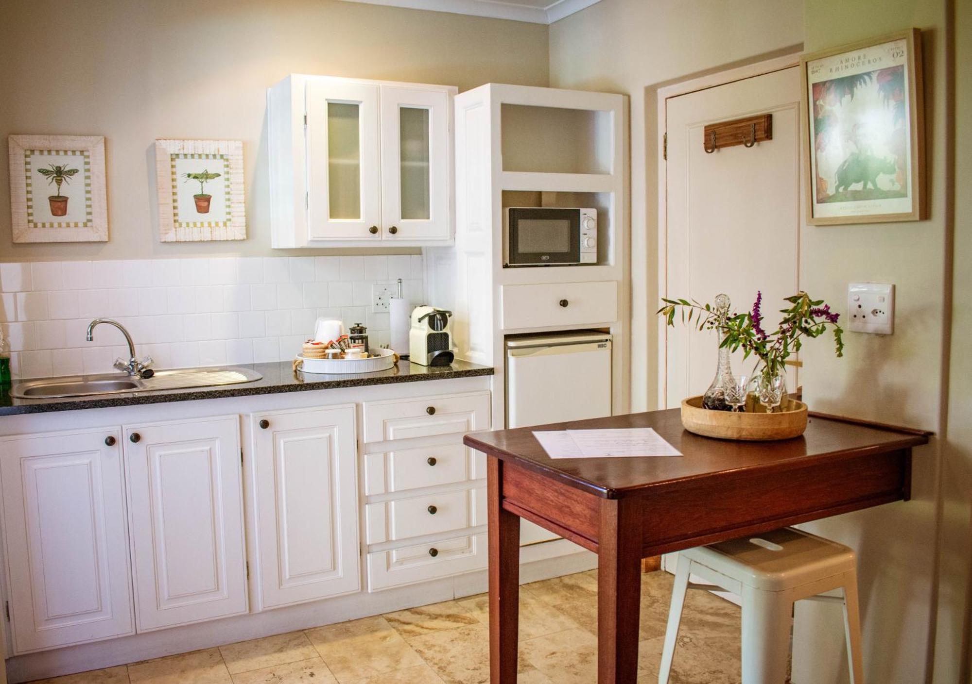 5 Seasons Guest House Стелленбос Екстер'єр фото