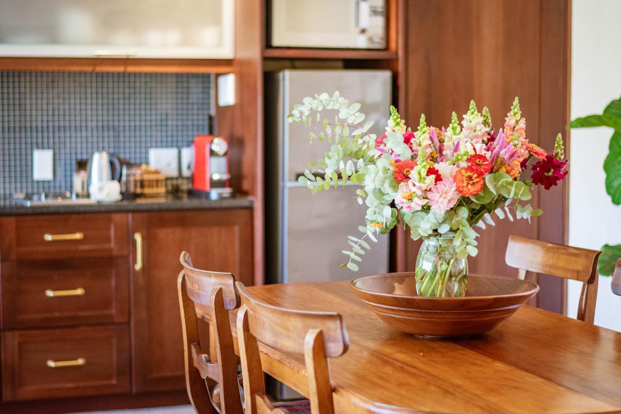 5 Seasons Guest House Стелленбос Екстер'єр фото