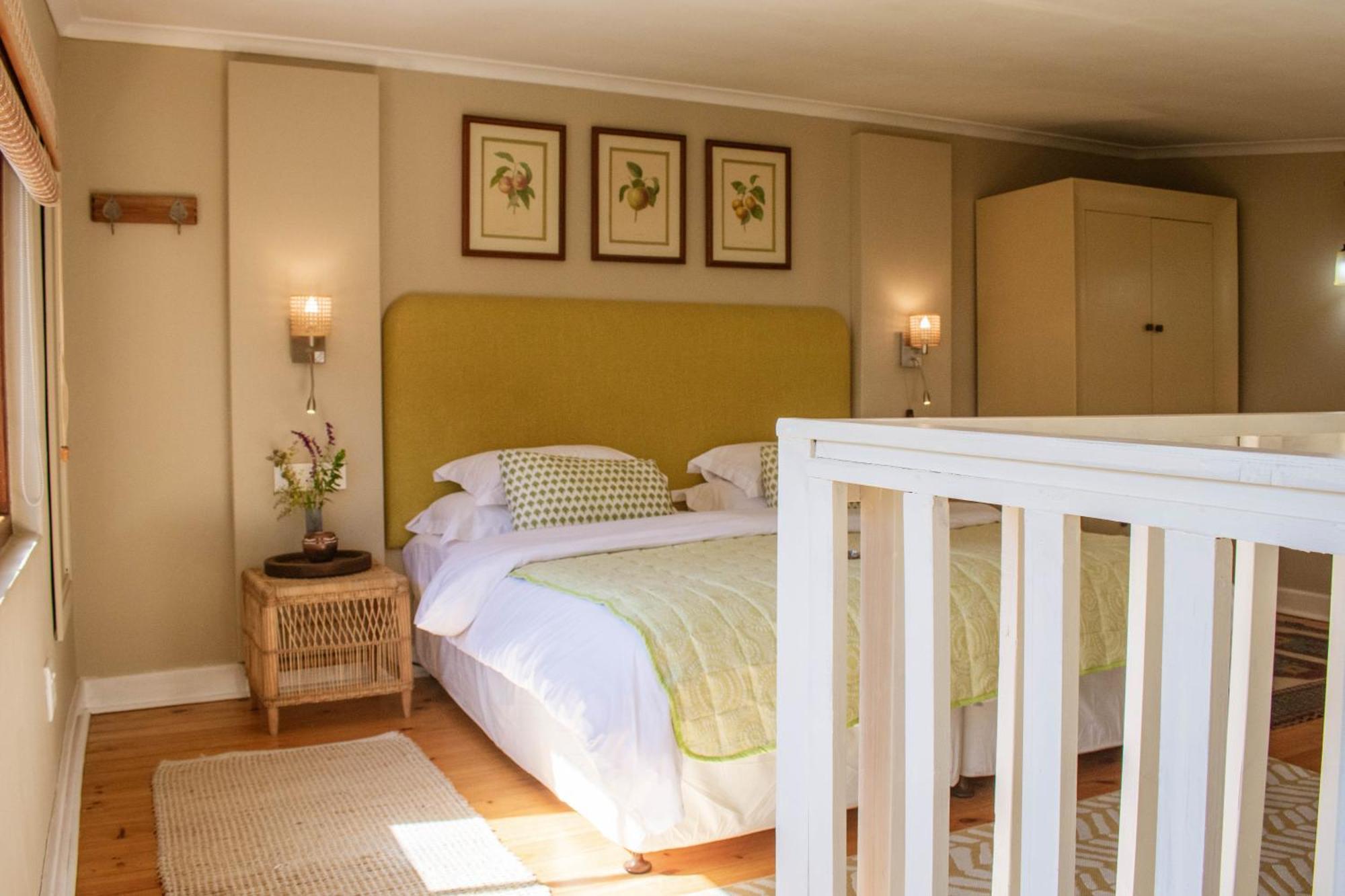 5 Seasons Guest House Стелленбос Екстер'єр фото