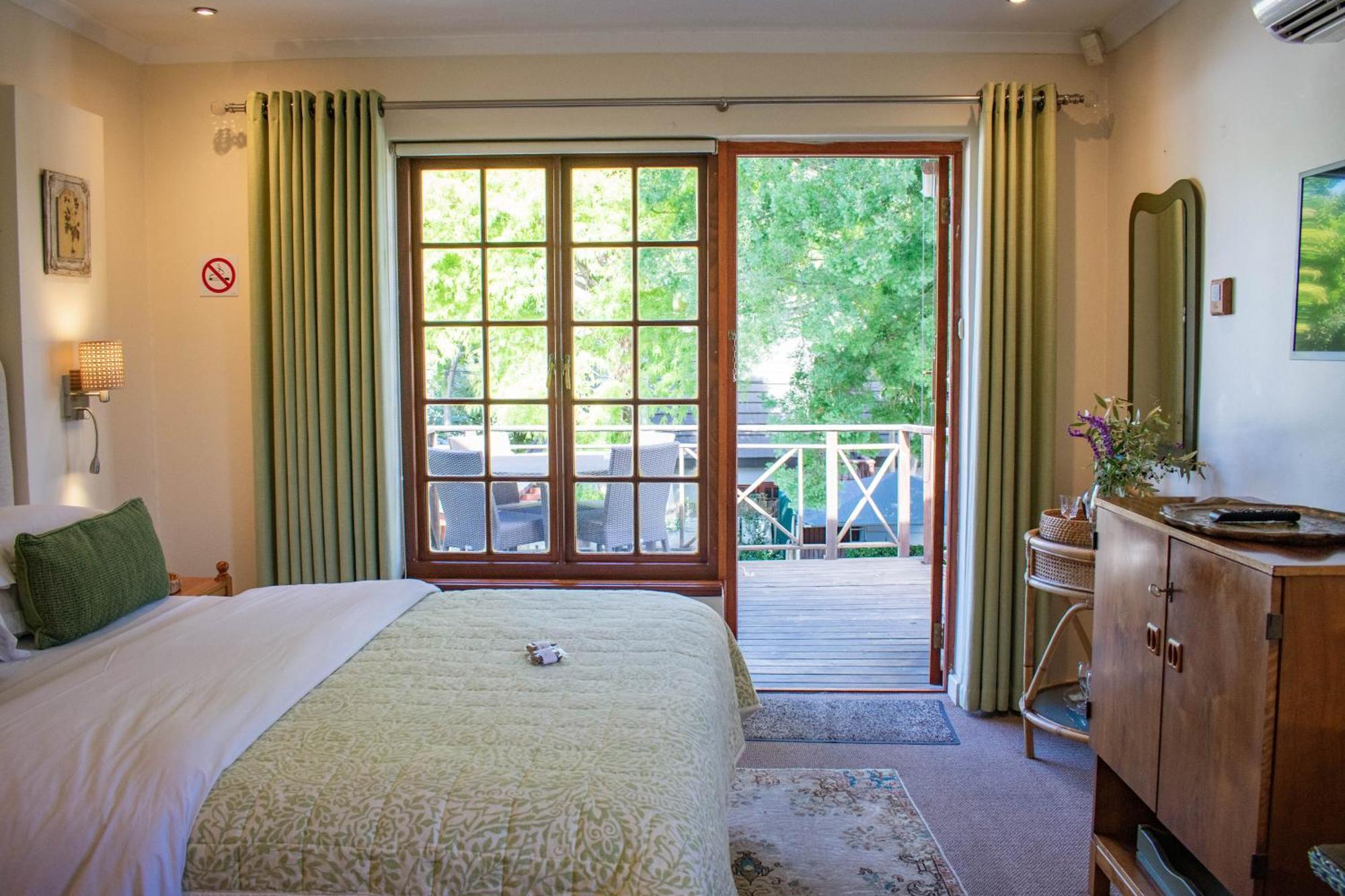 5 Seasons Guest House Стелленбос Екстер'єр фото