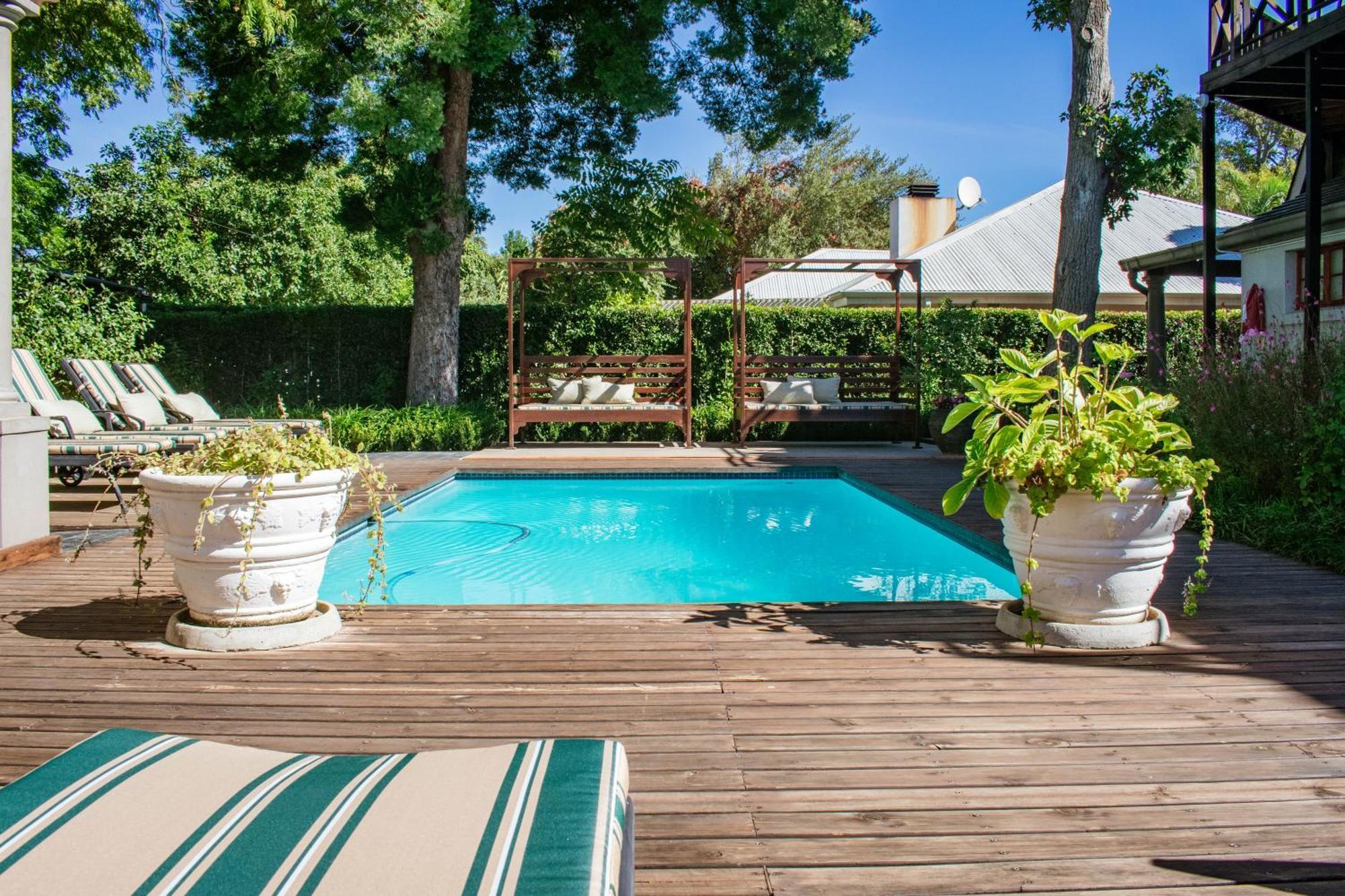 5 Seasons Guest House Стелленбос Екстер'єр фото