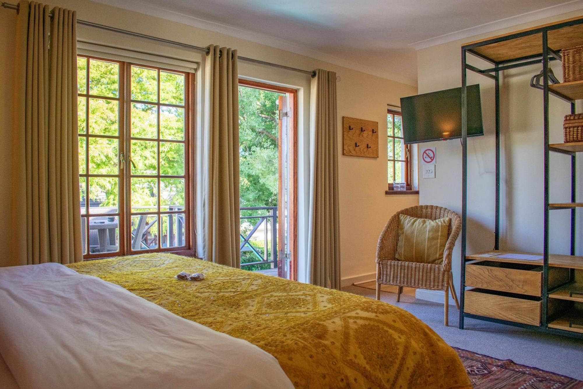 5 Seasons Guest House Стелленбос Екстер'єр фото